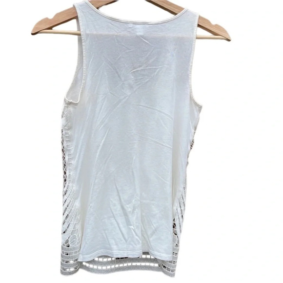 Express knit sleeveless cream colored top size extra small - Picture 2 of 4
